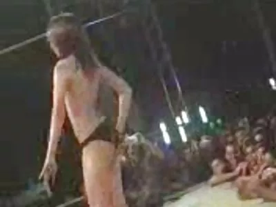 winziges Babe auf riesigen Schwanz porn reife frauen aufgespießt