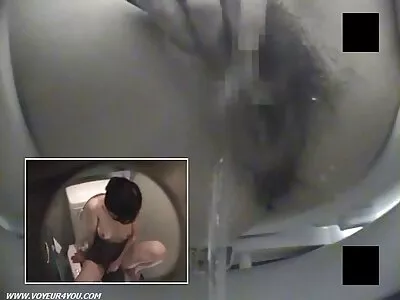 Nina hat zwei geile Diebe betreten ihr Zimmer und lassen sich nackt ausziehen und zeigen ihren sexy Körper. reife fraun porn